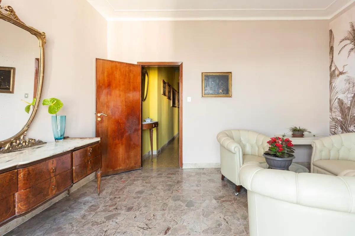 Top Floor Apartment Near Historic Fortino Катания Экстерьер фото